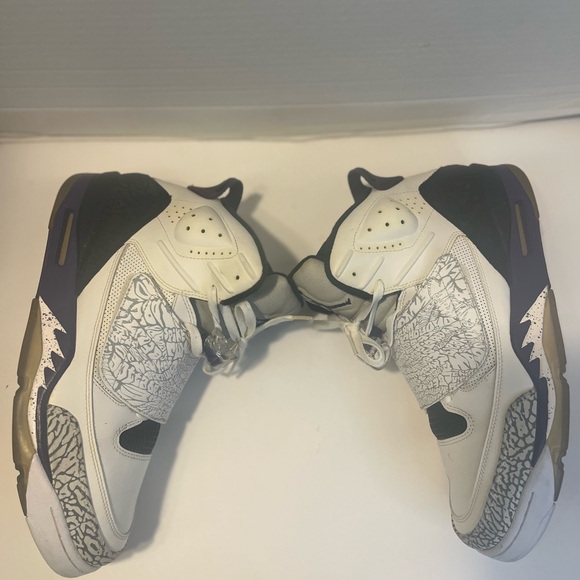 Air Jordan White and Purple Sneakers main image 15